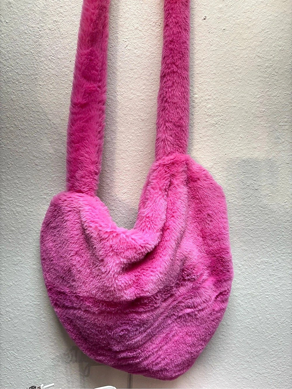 Faux Fur fluffy Shoulder Bag in Pink with long strap.